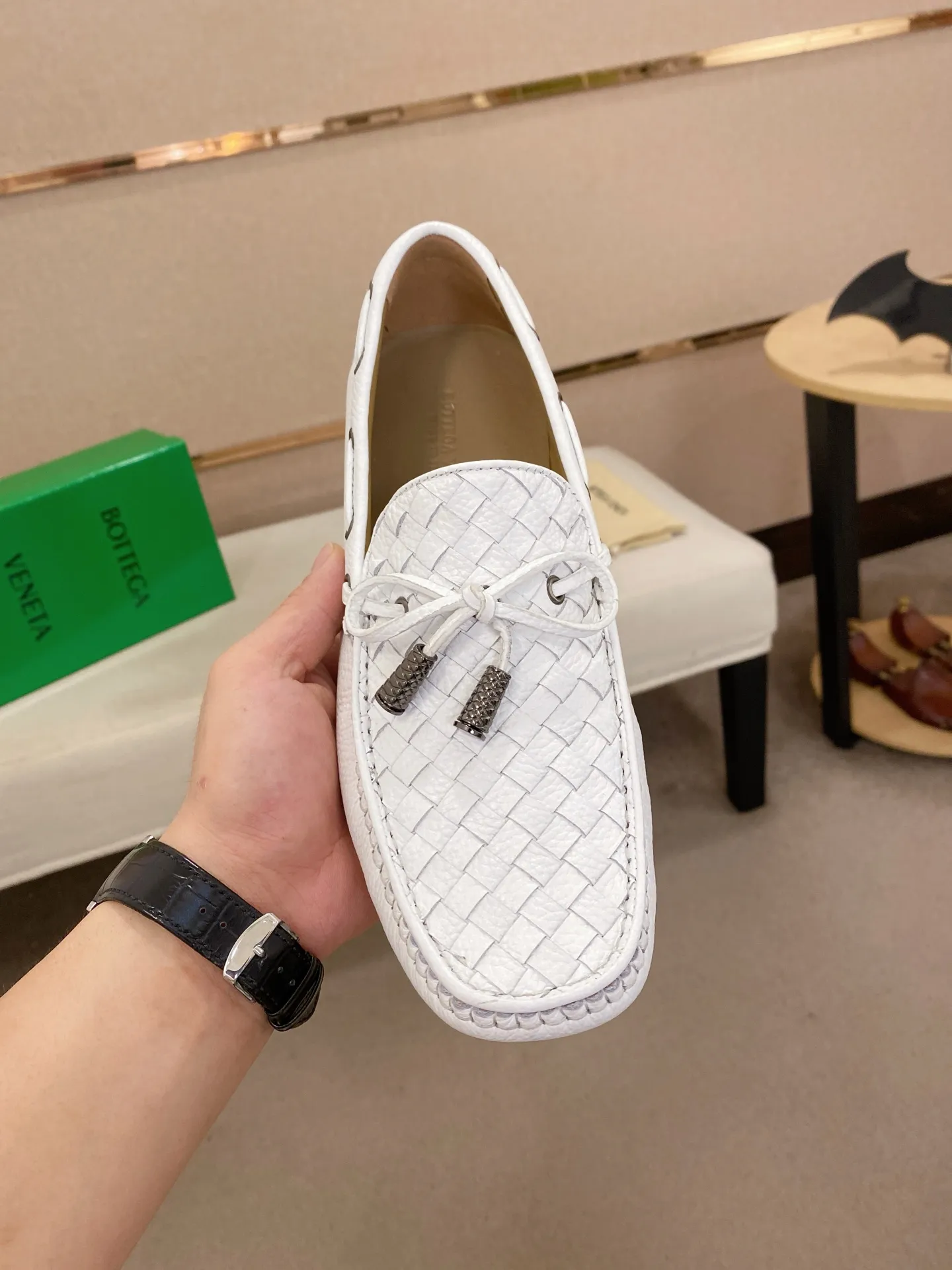 Men's shoes 💰 400💰 (Niu Li + Niu Pad) [BV] latest hot style‼ ️Casual men's shoes, uppers imported deer pattern first-layer cowhide ➕Full imported cowhide lining✔️Exquisite workmanship, excellent foot feel, special rubber soles✔️, cool and fashionable, the latest fashion, fashionable outsole, hurry up. Code number: 38-44 (can be customized to 37.45, non-refundable)